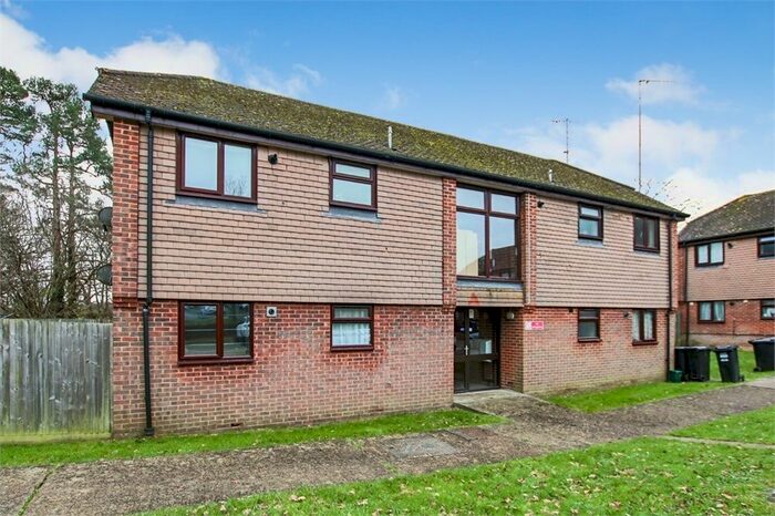 1 Bedroom Flat For Sale In St Johns Court, Lagham Road, South Godstone, Surrey RH9