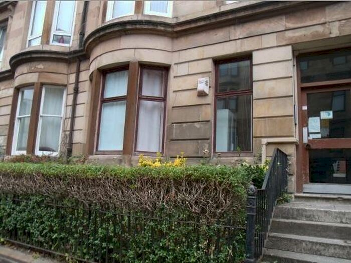 2 Bedroom Flat To Rent In White Street, Partick, G11