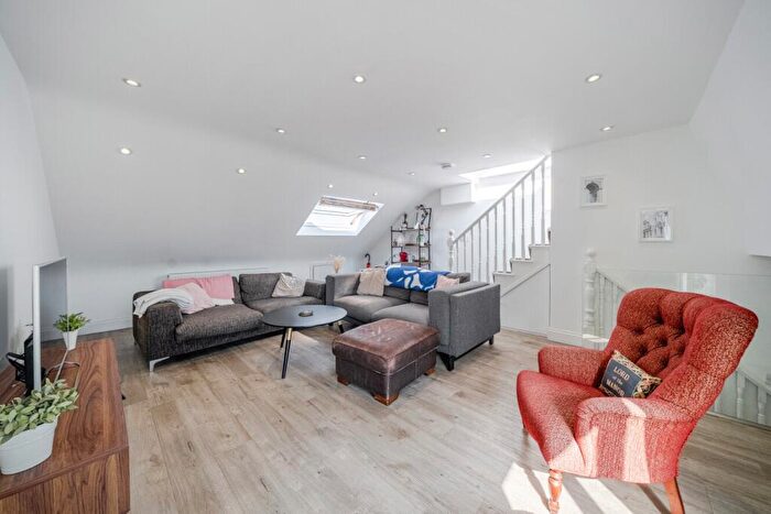 3 Bedroom Property To Rent In Gayville Road, Battersea, London, SW11