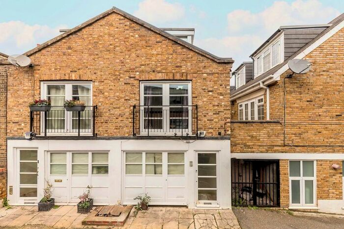 2 Bedroom Property To Rent In Bush Cottages, Putney Bridge Road, London, SW18