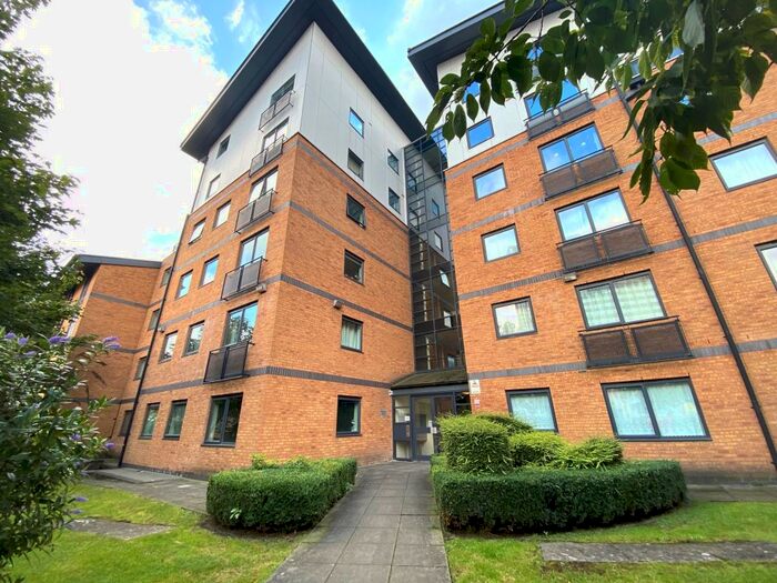 2 Bedroom Apartment To Rent In Regal Court, B15