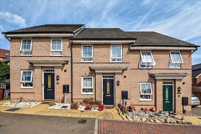 2 Bedroom Terraced House For Sale In Talbot Road North, Wellingborough, NN8