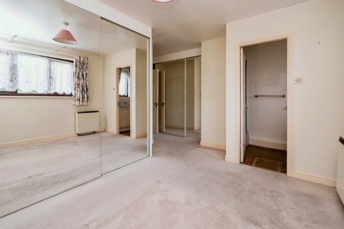 3 Bedroom Detached Bungalow For Sale In Mallard Avenue, Leven, Beverley, HU17