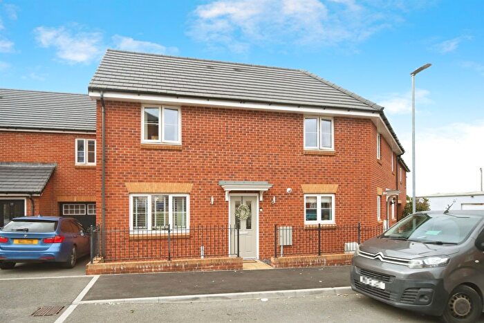 3 Bedroom Semi-Detached House For Sale In Thomas Fox Road, Tonedale, Wellington, TA21