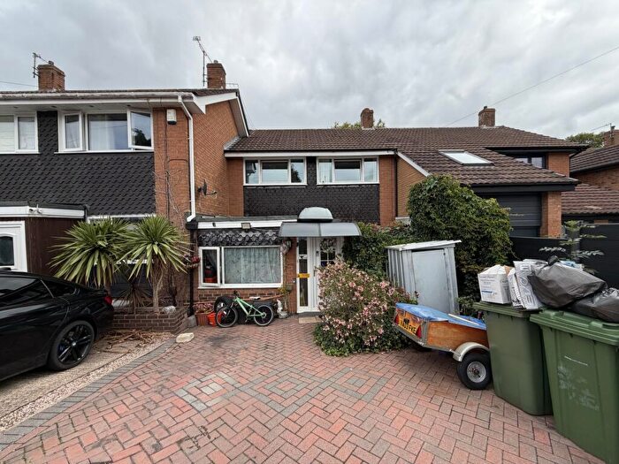 3 Bedroom Terraced House For Sale In Wellswood Gardens, St Thomas, EX4