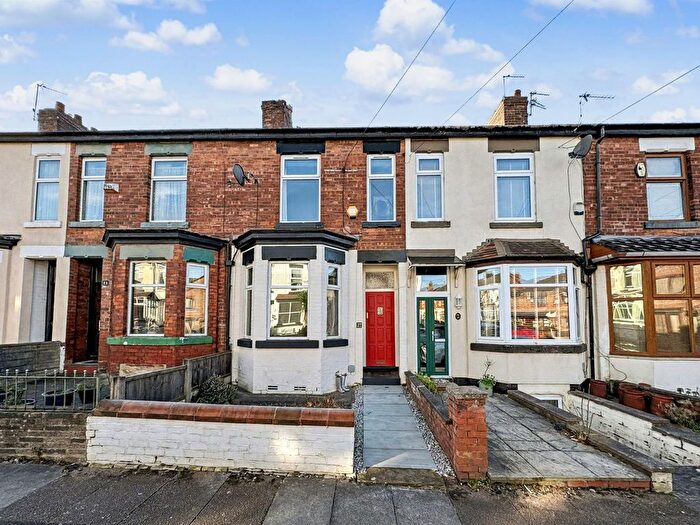 2 Bedroom Terraced House For Sale In Princess Road, Prestwich, M25