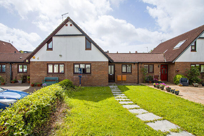 3 Bedroom Semi-Detached House For Sale In Beaumont Court, Penarth, CF64