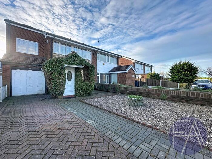 4 Bedroom Semi Detached House For Sale In Pilling Close, Southport, Merseyside, PR9