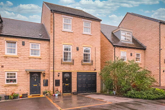 5 Bedroom Semi Detached House For Sale In Norfolk Avenue, Huddersfield, HD2