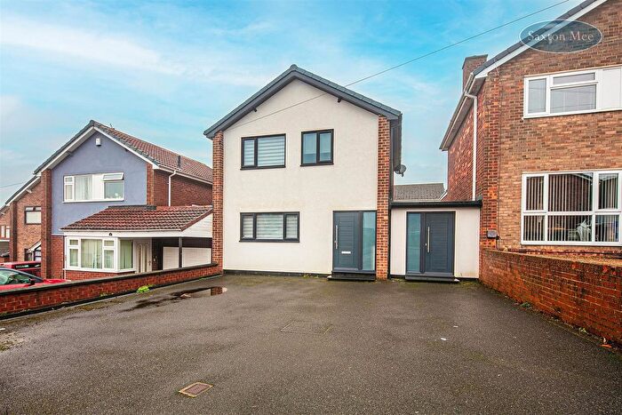 3 Bedroom Link Detached House For Sale In St. Matthias Road, Deepcar, Sheffield, S36
