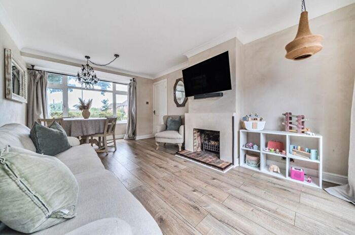 2 Bedroom Terraced House For Sale In Barton Road, Chichester, PO19