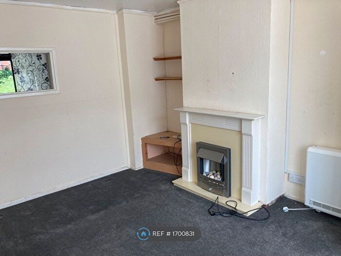 3 Bedroom Terraced House To Rent In Green Close, Gloucester, GL3