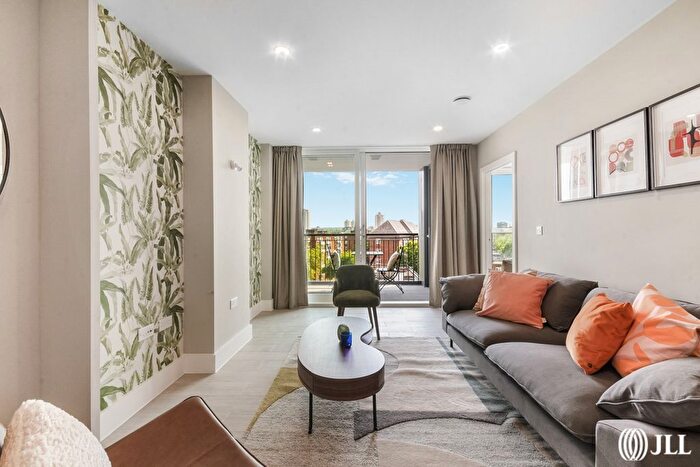 2 Bedroom Flat To Rent In Wyvil Road, London, SW8