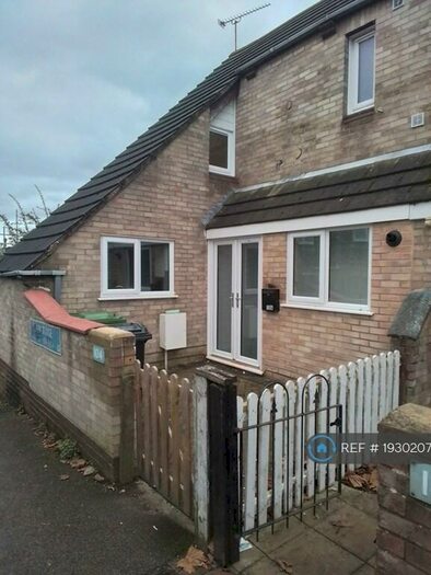 5 Bedroom End Of Terrace House To Rent In Beambridge, Basildon, SS13