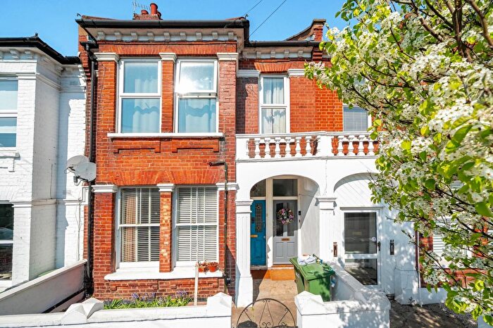 2 Bedroom Maisonette To Rent In Eastcombe Avenue, London, SE7