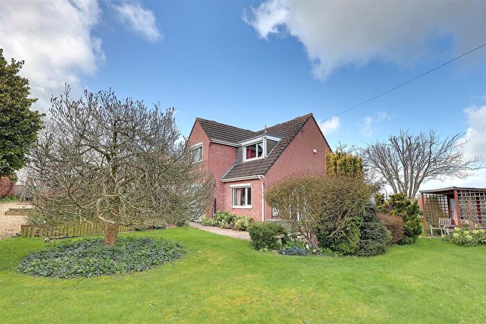 3 Bedroom Detached House For Sale In Horse Fair Lane, Newent, GL18