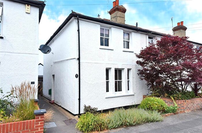 2 Bedroom End Of Terrace House For Sale In Ferndale Road, Banstead, Surrey, SM7
