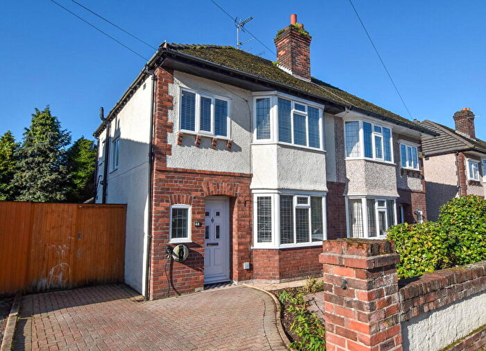3 Bedroom Semi-Detached House For Sale In Heather Dene, Bromborough, CH62