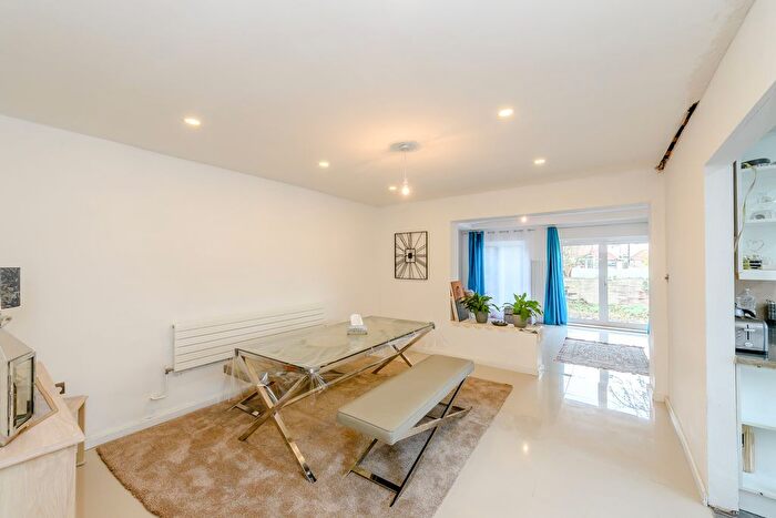 4 Bedroom Detached House For Sale In Beechcroft Gardens, Wembley, HA9