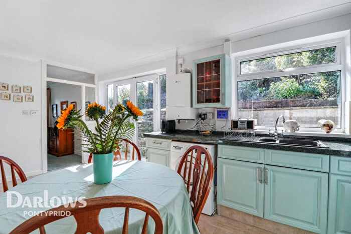 3 Bedroom Detached House For Sale In Rock Terrace, Pontypridd, CF37