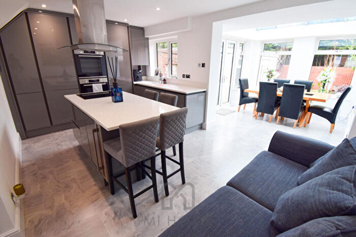 3 Bedroom Semi-Detached House For Sale In Summit Drive, Freckleton, Preston, PR4