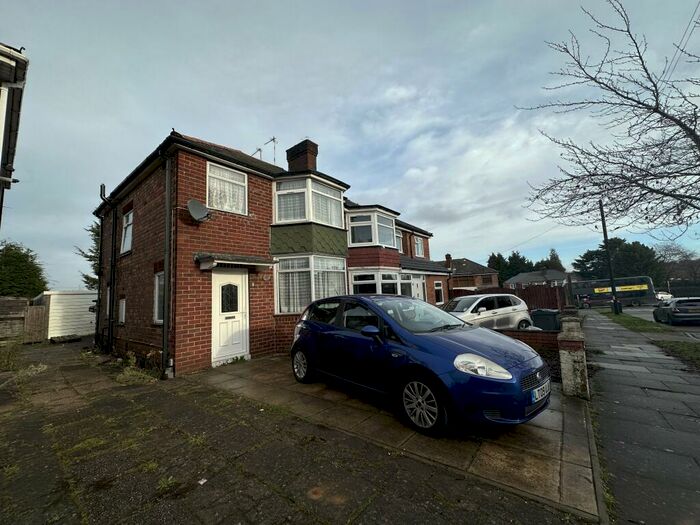 3 Bedroom Semi Detached House To Rent In Ermington Crescent, Hodge Hill, B36