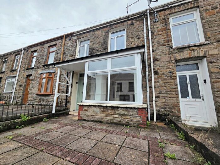 3 Bedroom Terraced House To Rent In Oxford Street, Pontycymer, CF32