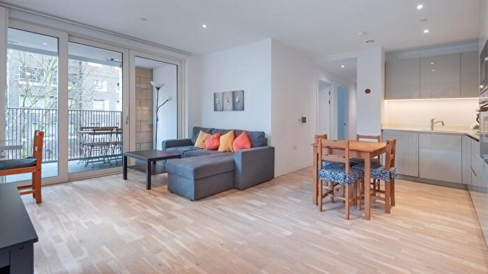 2 Bedroom Flat For Sale In Levy Building, London, SE17