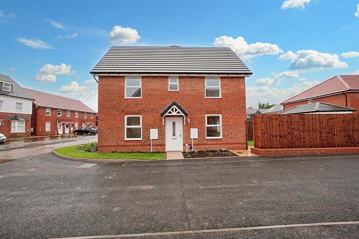 3 Bedroom Detached House To Rent In Bedroom Detached House In Alice Drive, Sturry, CT2