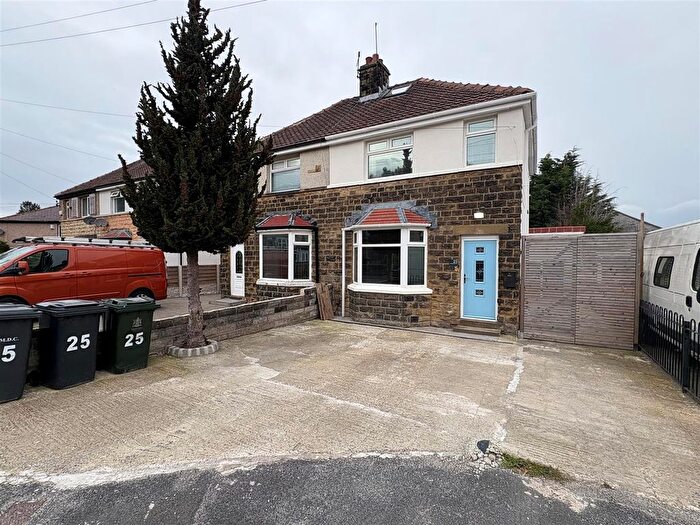3 Bedroom Semi-Detached House For Sale In Hollybank Gardens, Horton Bank Top, Bradford, BD7