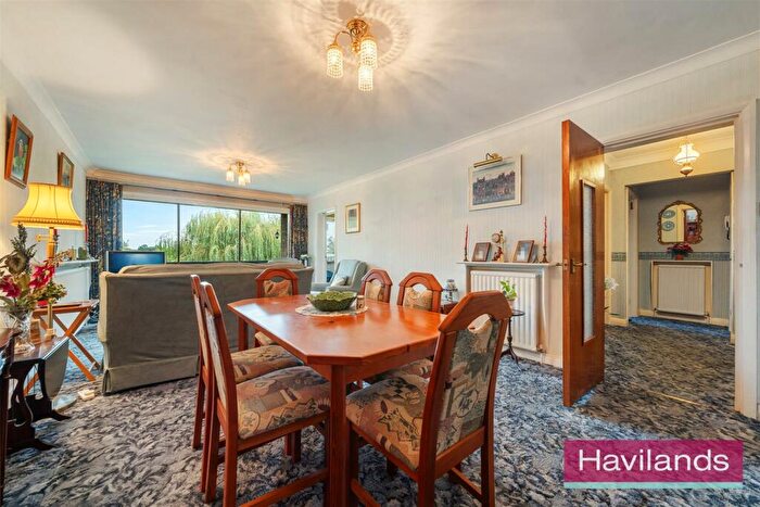 1 Bedroom Flat For Sale In Church Hill, London, N21