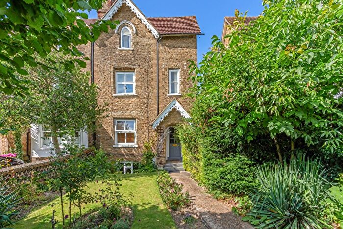 1 Bedroom Flat To Rent In Epsom Road, Guildford, GU1