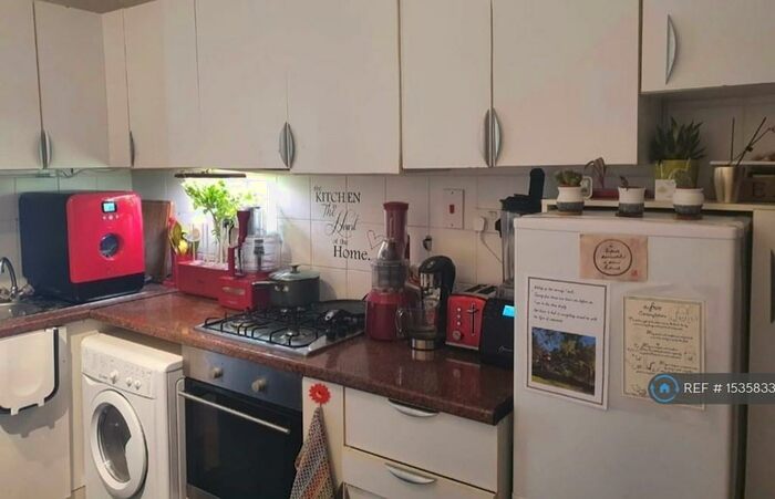 1 Bedroom Flat To Rent In Lichfield Grove, London, N3