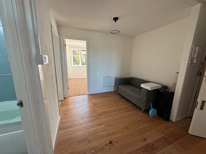 Studio To Rent In Bakers Hill, Clapton, E2