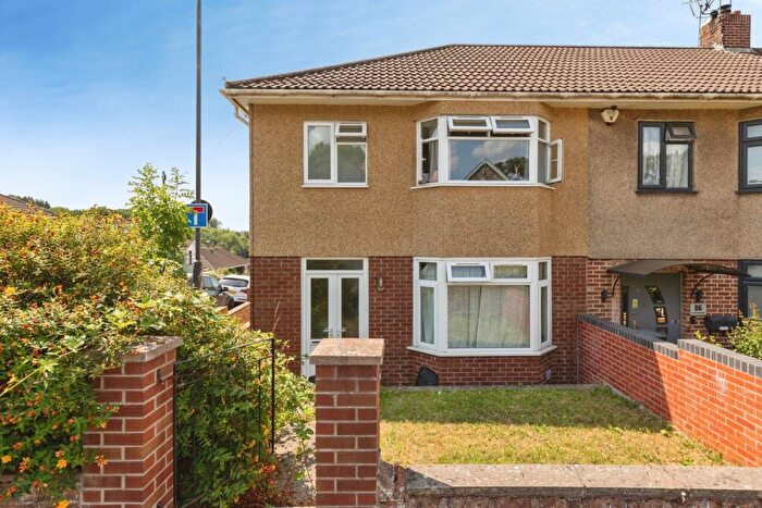3 Bedroom End Of Terrace House For Sale In Birchwood Road, Bristol, BS4