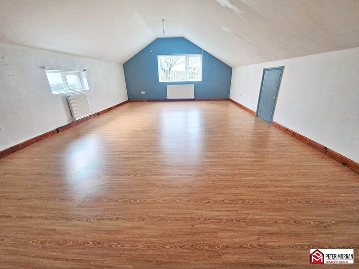 2 Bedroom Detached Bungalow For Sale In Castell Ddu Road, Pontarddulais, Swansea, West Glamorgan, SA4