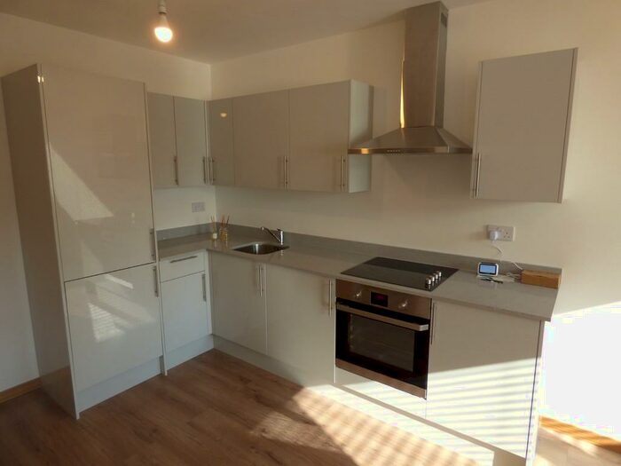 2 Bedroom Apartment To Rent In The Quadrant, SN5