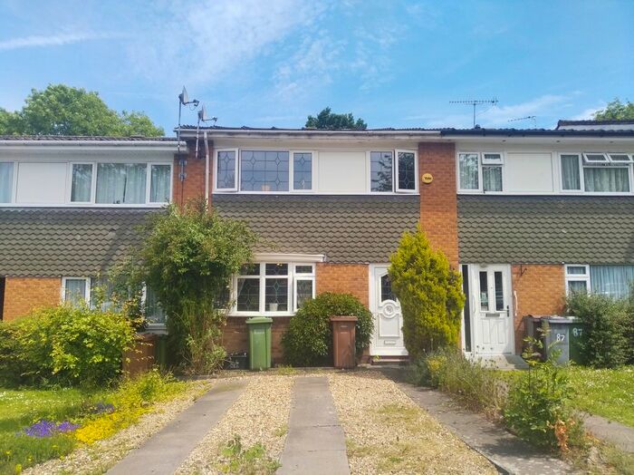 3 Bedroom Town House To Rent In Masons Way, Olton, Solihull, B92