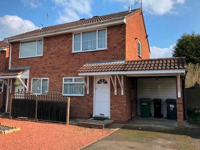 2 Bedroom Semi-Detached House To Rent In Weyhill Close, Pendeford, Wolverhampton, WV9