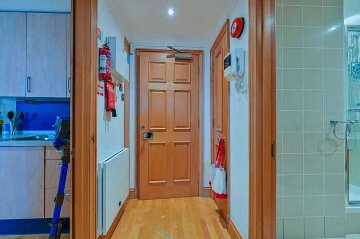 1 Bedroom Flat To Rent In Argyll Street, Soho, London, W1F