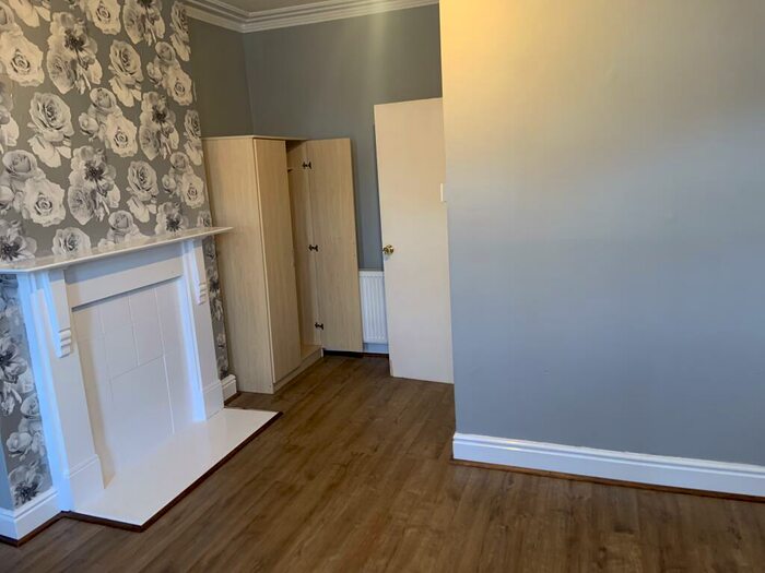 1 Bedroom Apartment To Rent In Britannia Road, Kingswood, Bristol, BS15