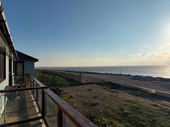 2 Bedroom Flat To Rent In Southwood Road, Hayling Island, Hants, PO11