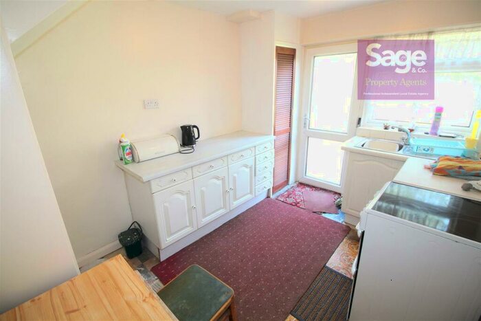 3 Bedroom Terraced House For Sale In Shakespeare Road, St. Dials, Cwmbran, NP44