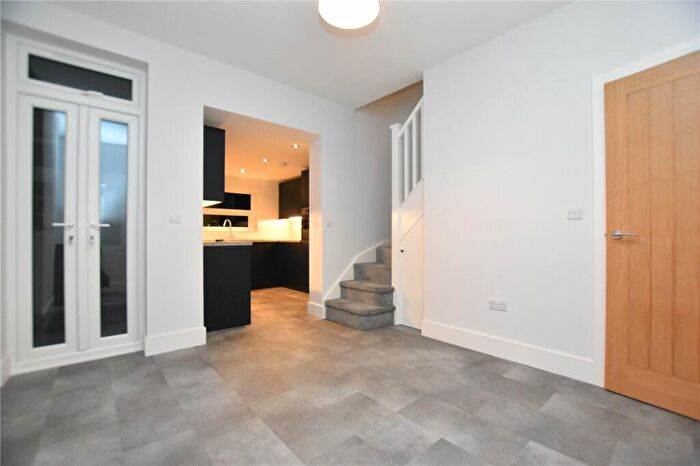 2 Bedroom Terraced House To Rent In Watcombe Road, Londons, SE25