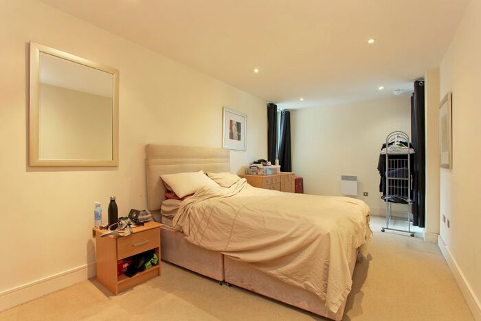 1 Bedroom Property To Rent In Lordship Lane, London, Greater London, SE22