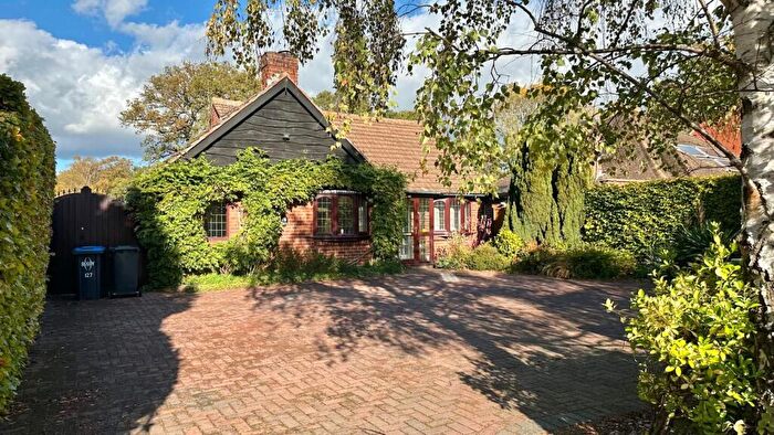 3 Bedroom Detached Bungalow For Sale In Rugby Road, Binley Woods, Coventry, CV3