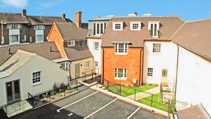 1 Bedroom Flat To Rent In Windover Mews, Cross Street, Basingstoke, RG21