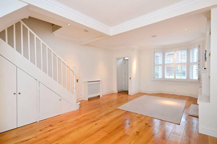 4 Bedroom Property To Rent In Novello Street, Parsons Green, London, SW6