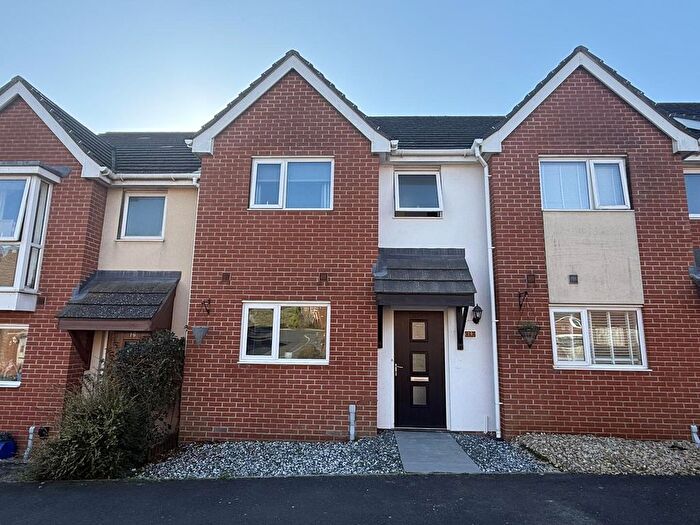 3 Bedroom Terraced House For Sale In Godric Road, Newport, PO30