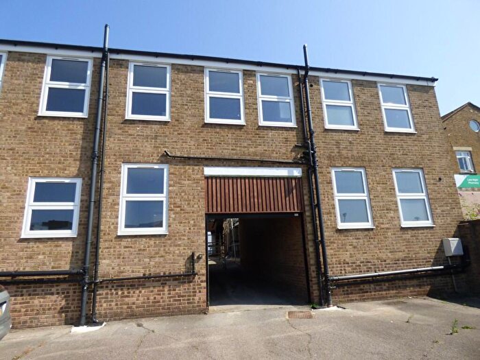 1 Bedroom Flat To Rent In King Street, Maidstone, Kent, ME14